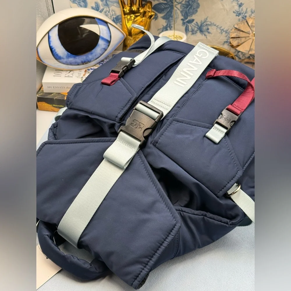 🆕 GANNI 🧿 NWT Recycled Tech Backpack, Peacoat Blue & Burgundy Straps
